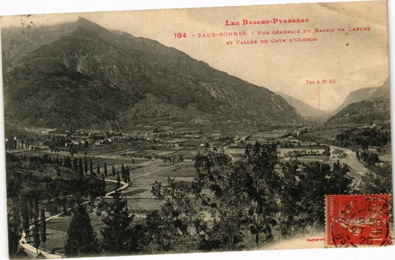 Carte postale ancienne Eaux-Bonnes - Vue générale du Bassin de Laruns à Eaux-Bonnes