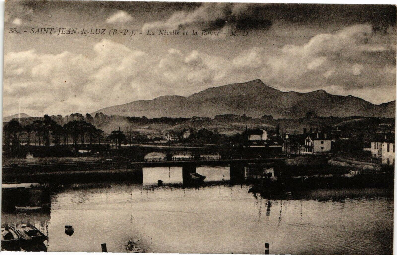 Carte postale ancienne Saint-Jean-de-Luz - La Nivelle et la Rhue à Saint-Jean-de-Luz