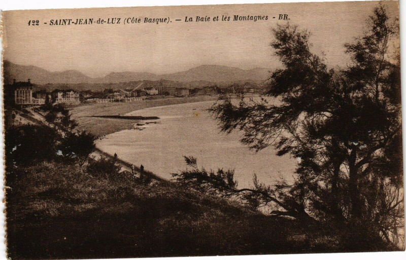 Carte postale ancienne Saint-Jean-de-Luz - La Baite et les Montagnes à Saint-Jean-de-Luz