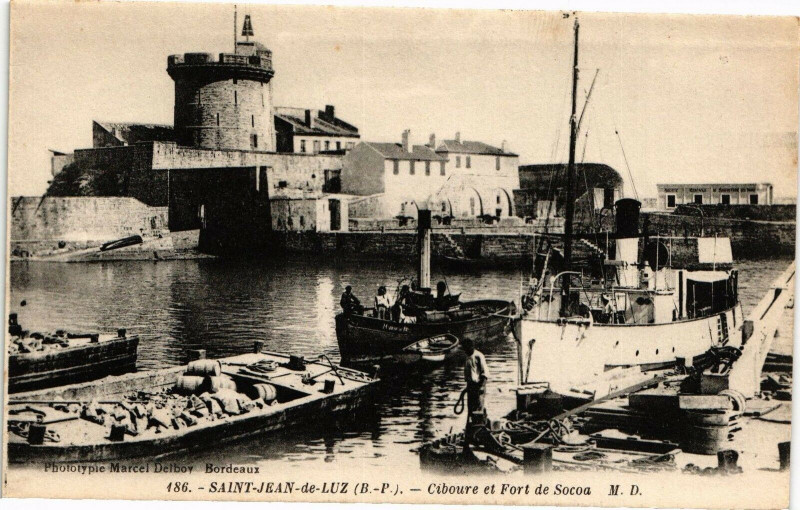 Carte postale ancienne Saint-Jean-de-Luz - Ciboure et Fort de Socoa à Saint-Jean-de-Luz