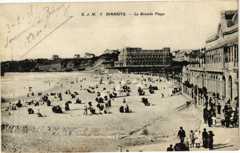 Carte postale ancienne Biarritz - La Grande Plage à Biarritz