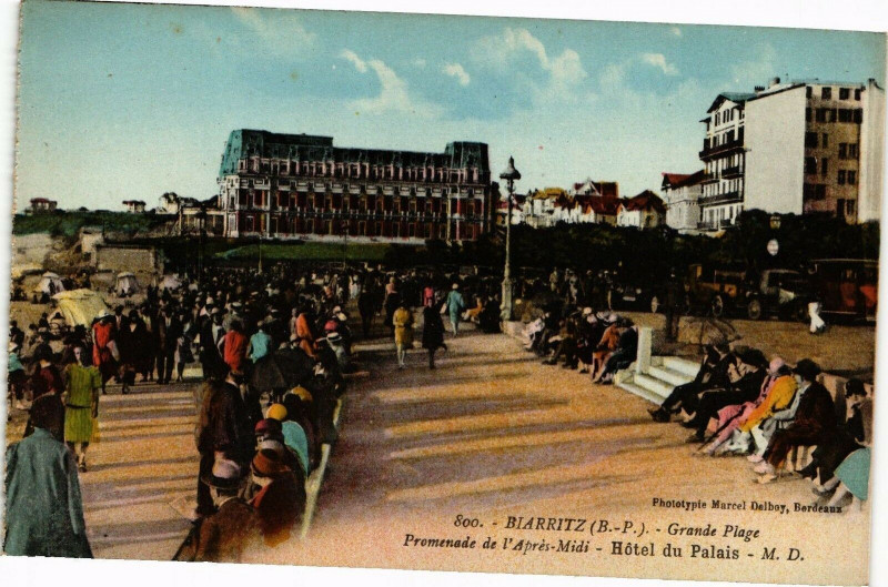 Carte postale ancienne Biarritz - La Grande Plage à Biarritz