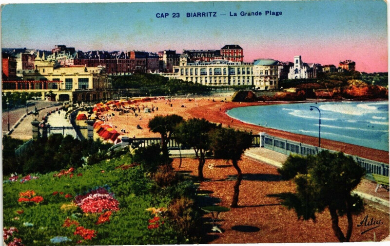 Carte postale ancienne Biarritz - La Grande Plage à Biarritz