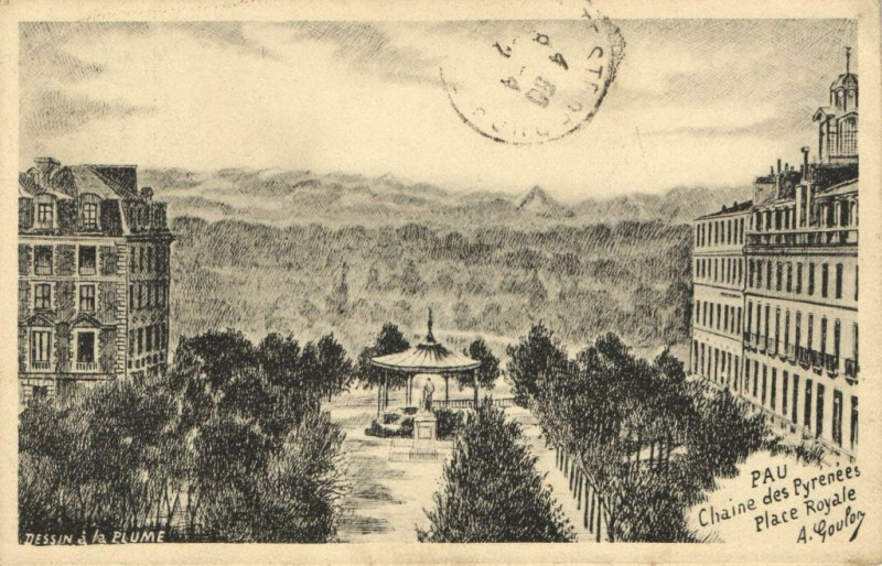 Carte postale ancienne Pau - Chaine des Pyrenées Place Royale à Pau