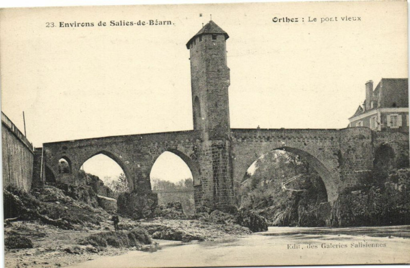 Carte postale ancienne Env. de Salies-de-Bearn Orthez - Le port vieux à Salies-de-Béarn