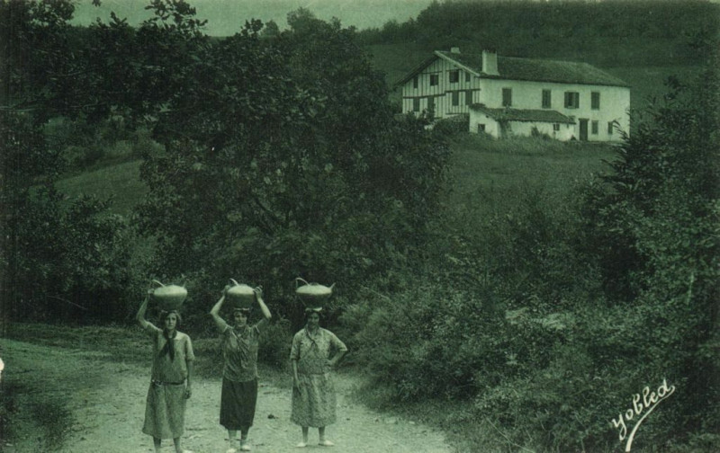 Carte postale ancienne Pays Basque - Maison Basque