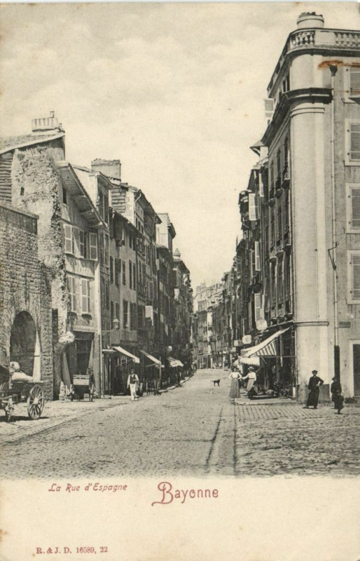 Carte postale ancienne La rue d'Espagne Bayonne à Bayonne