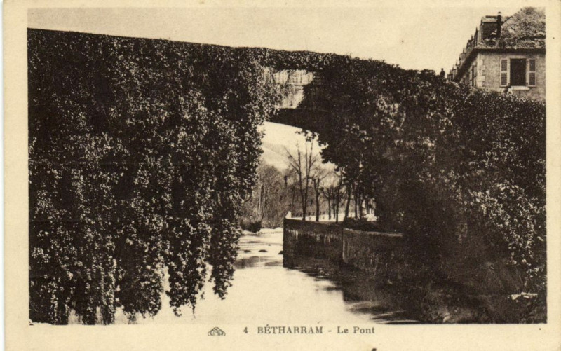 Carte postale ancienne Betharram - Le Pont