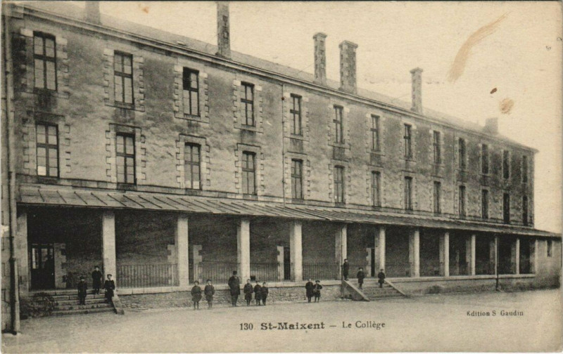Carte postale ancienne Saint-Maixent - Le collége