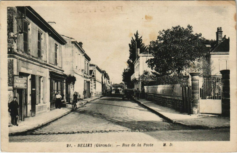Carte postale ancienne Beliet - Rue de la Poste
