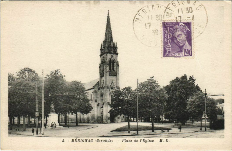Carte postale ancienne Mérignac-Place de l'Eglise à Mérignac