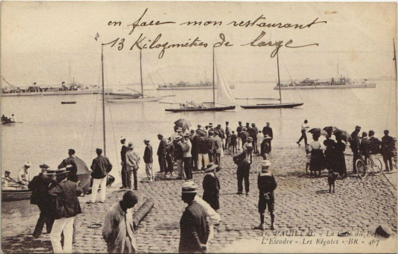 Carte postale ancienne Pauillac-L'Escadre-Les Régates à Pauillac