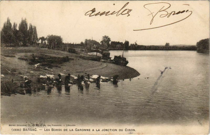Carte postale ancienne Barsac-Les Bords de la Garonne a la Jonction du Ciron à Barsac