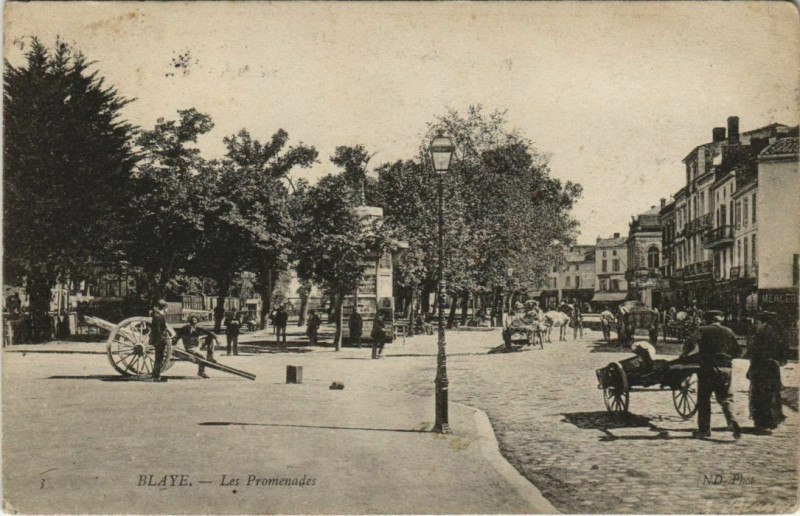 Carte postale ancienne Blaye-Les Promenades à Blaye