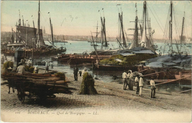 Carte postale ancienne Bordeaux-Quai de Bourgogne à Bordeaux