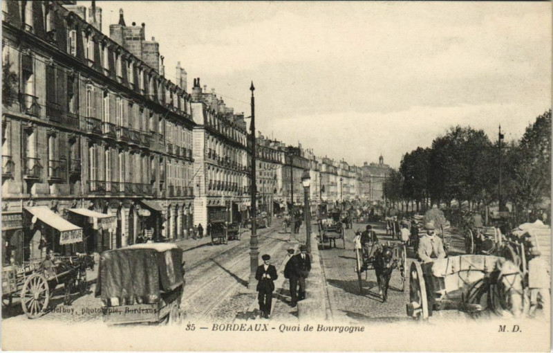 Carte postale ancienne Bordeaux-Quai de Bourgogne à Bordeaux