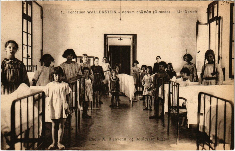 Carte postale ancienne Fondation Wallerstein Aérium d'Ares un Dorloir