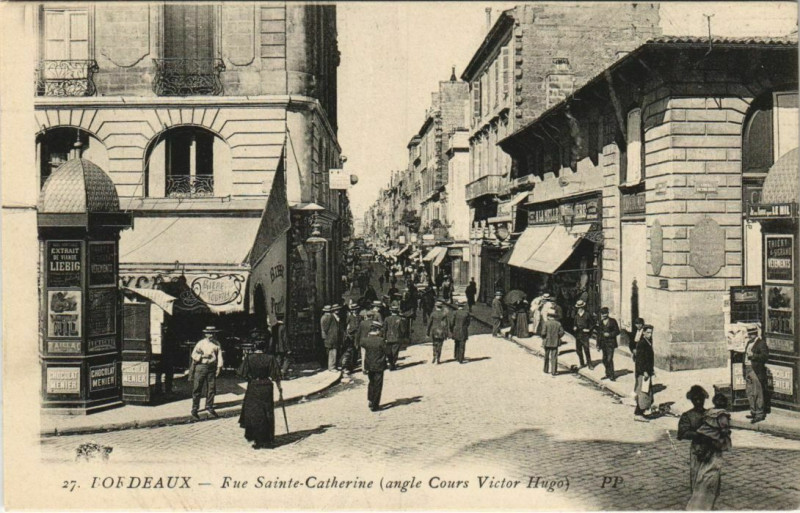 Carte postale ancienne Bordeaux-Rue Sainte-Catherine à Bordeaux