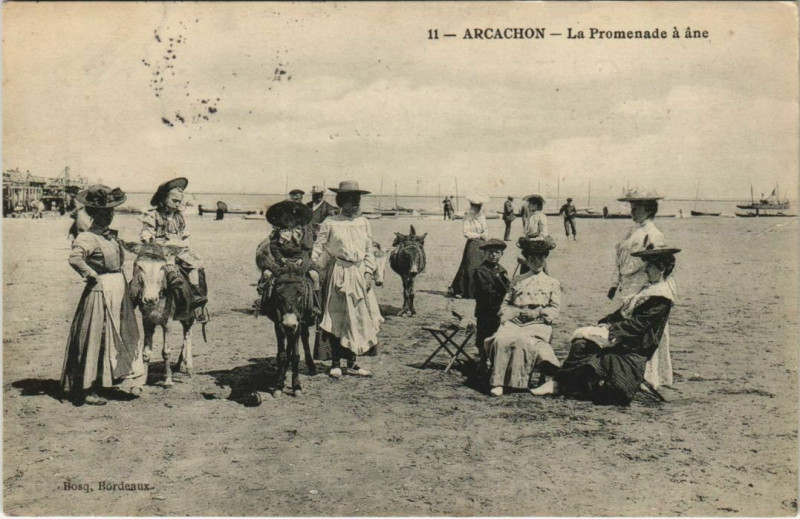 Carte postale ancienne Arcachon-La Promenade a ane à Arcachon