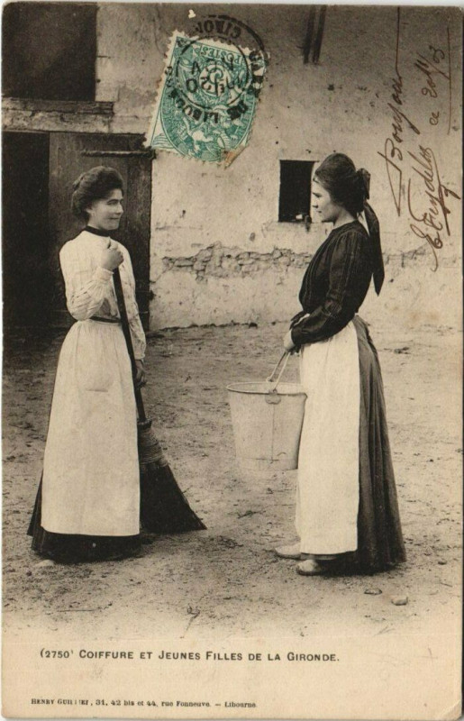 Carte postale ancienne Coiffure et Jeunes Filles de la Gironde