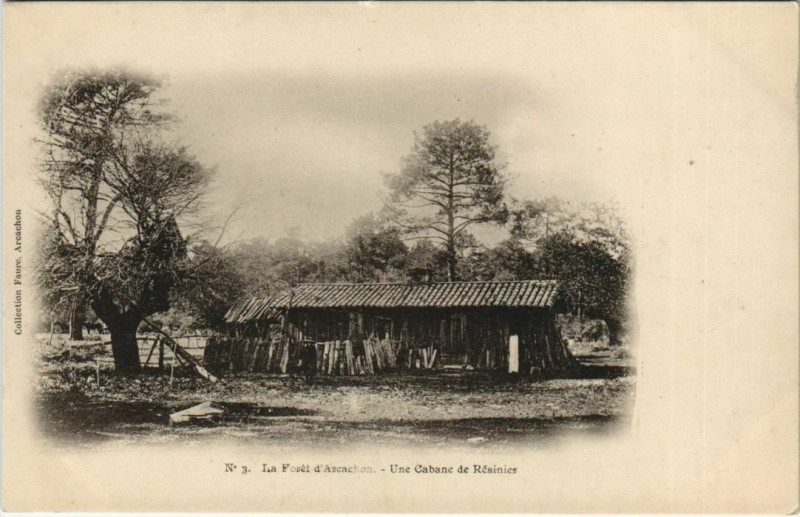 Carte postale ancienne La Foret d'Arcachon-une Cabane de Résinier à Arcachon