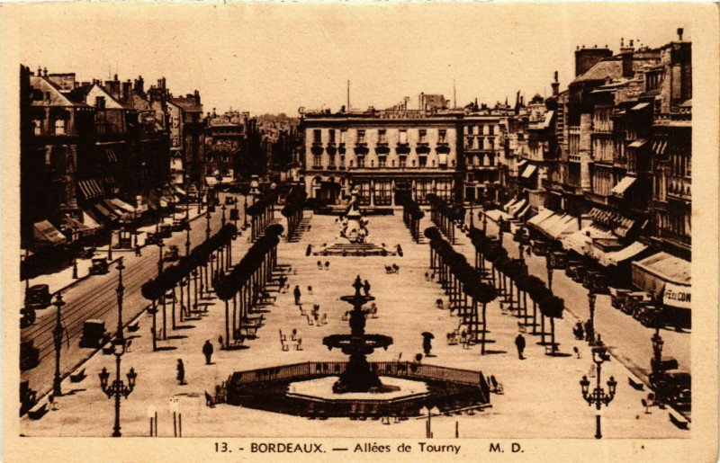 Carte postale ancienne Gironde Bordeaux Allées de Tourny à Bordeaux