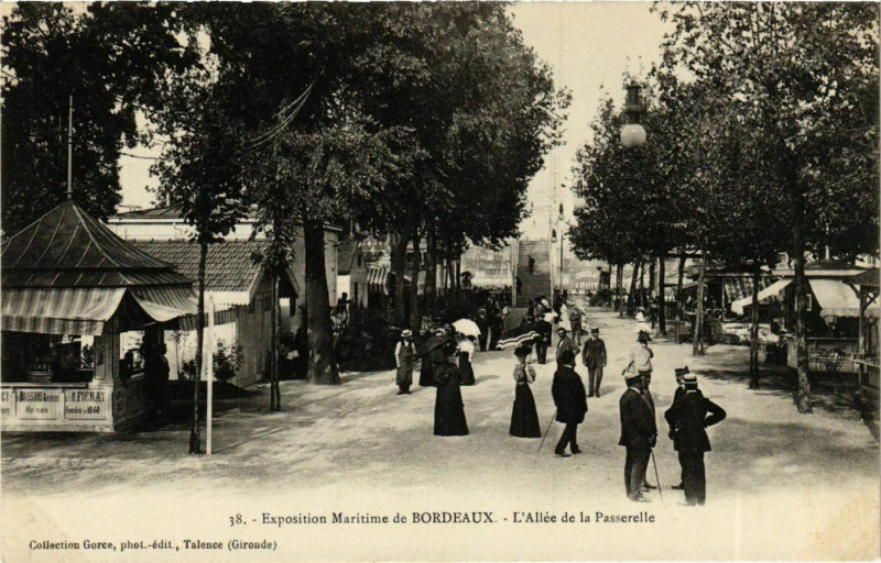 Carte postale ancienne Exposition Maritime de Bordeaux Passarelle à Bordeaux