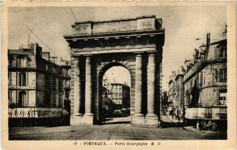 Carte postale ancienne Gironde Bordeaux Porte Bourgogne à Bordeaux