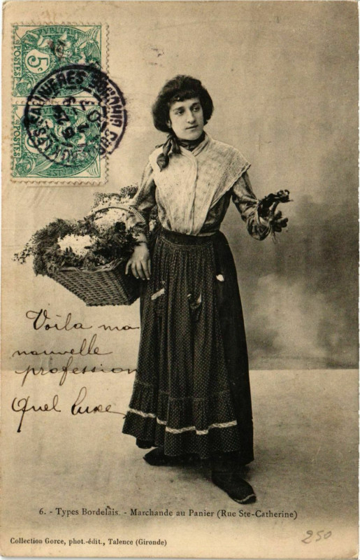 Carte postale ancienne Types Bordelais. Marchande au Panier