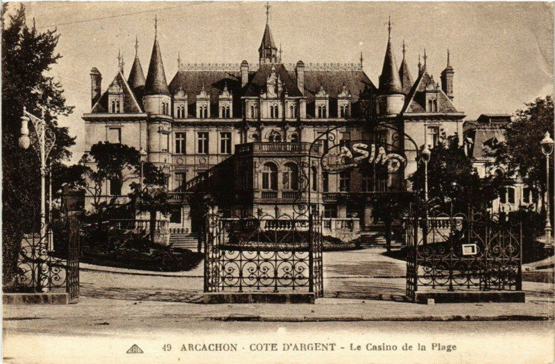 Carte postale ancienne Arcachon Le Casino de la Plage à Arcachon