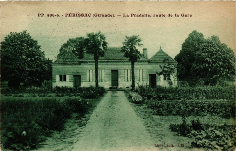 Carte postale ancienne Périssac La Pradelle route de la Gare à Périssac