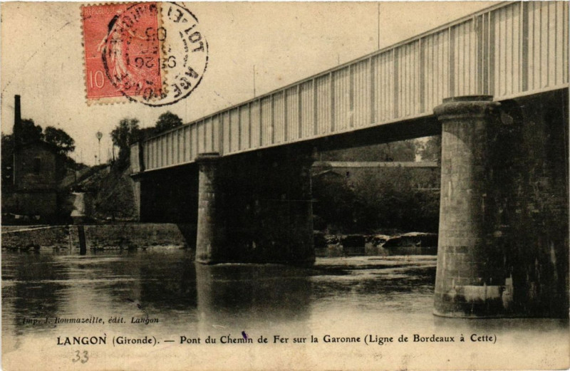Carte postale ancienne Langon Pont du Chemin de Fer sur la Garonne à Langon