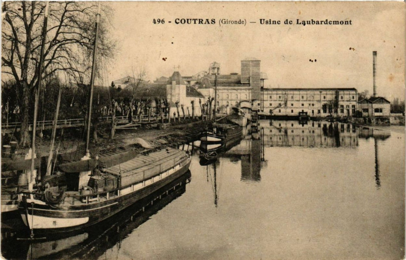 Carte postale ancienne Coutras Usine de Laubardemont à Coutras
