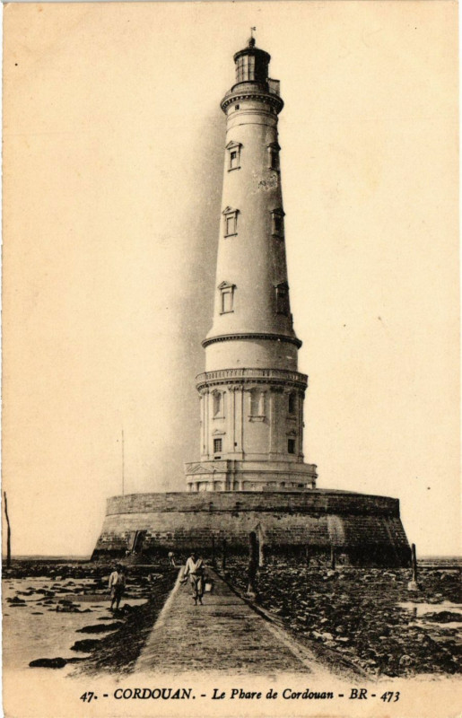 Carte postale ancienne Corduan Le Phare de Corduan