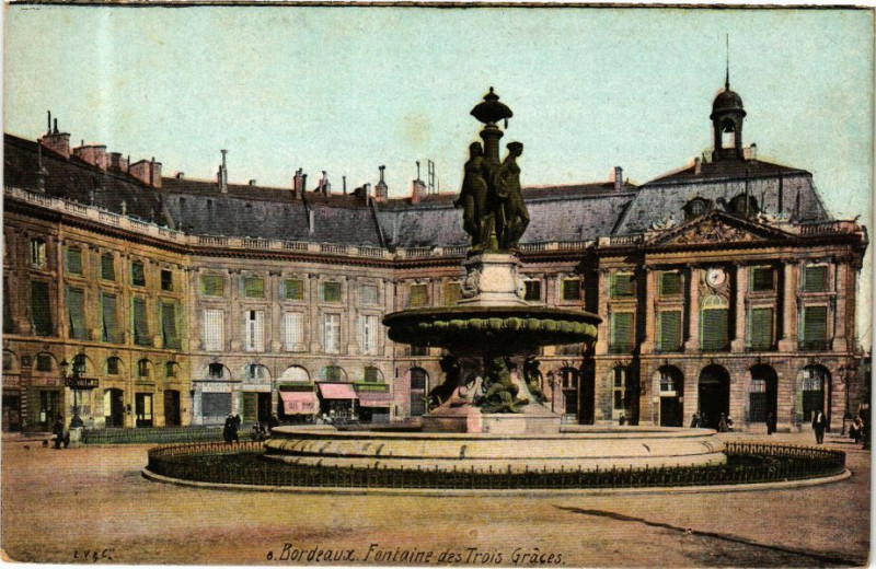 Carte postale ancienne Ed. AQuA 6 Bordeaux Fontaine des Trois Graces à Bordeaux