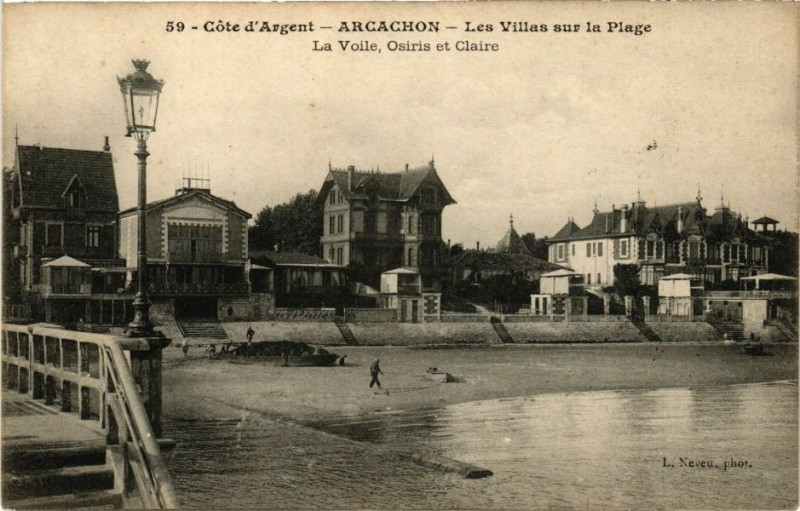Carte postale ancienne Cote d'Argent - Arcachon - Les Villas sur la Plage - La Voile... à Arcachon