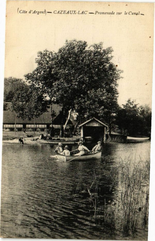 Carte postale ancienne Cote d'Argent - Cazeaux-Lac-Promenade sur le Canal