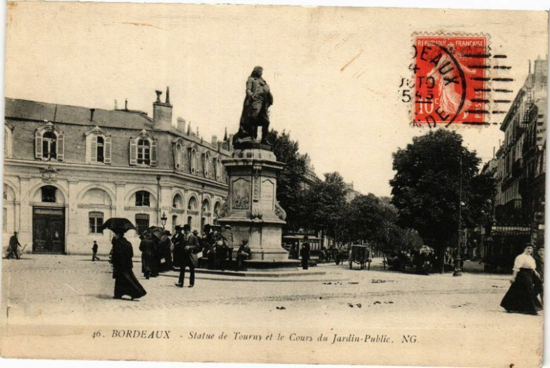 Carte postale ancienne Bordeaux-Statue de Tourny et le du Jardin-Public à Bordeaux