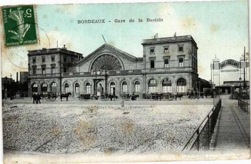 Carte postale ancienne Bordeaux - Gare de la Bastide à Bordeaux