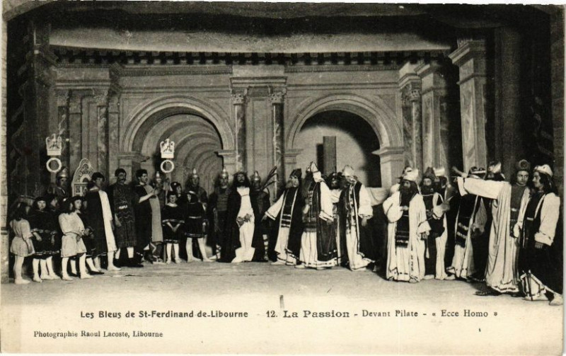 Carte postale ancienne Les Bleus de Saint-Ferdinand-de-Libourne à Libourne