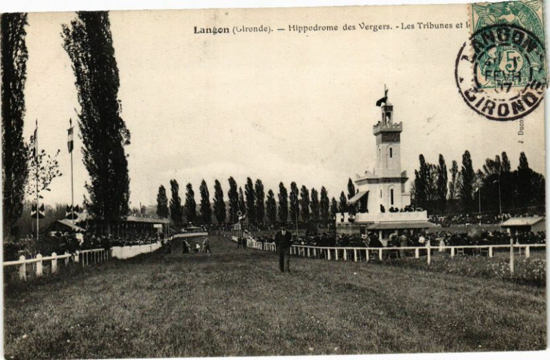 Carte postale ancienne Langon-Hippodrome des Vergers à Langon