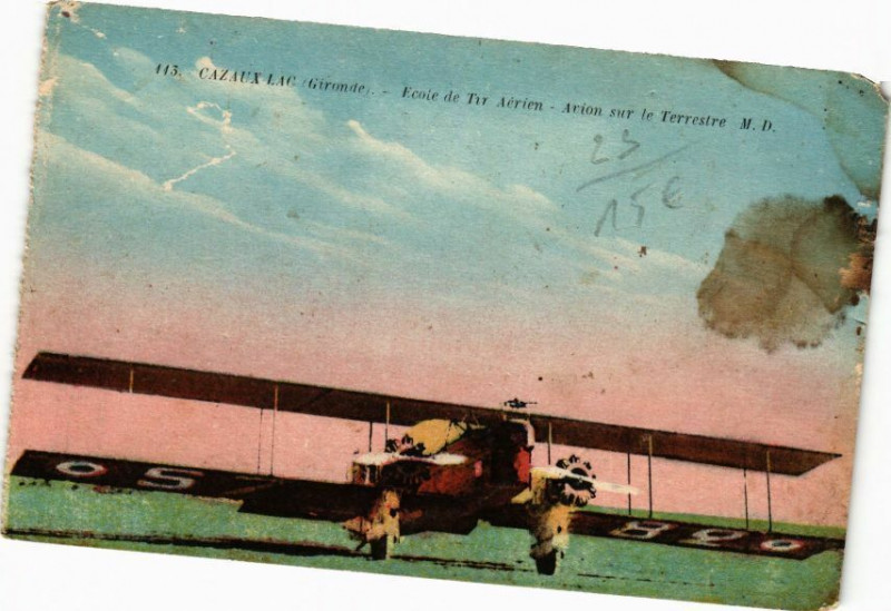 Carte postale ancienne Cazeaux-Lac-Ecole de Tir Aérien-Avion sur le Terrestre