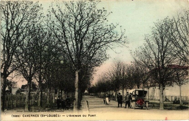 Carte postale ancienne Cavernes (Saint-Loubes) -L'Avenue du Port