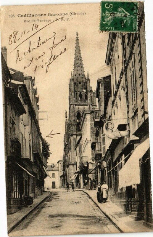 Carte postale ancienne Cadillac-sur-Garonne Rue de Benauge à Cadillac