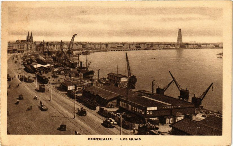 Carte postale ancienne Bordeaux-Les Quais à Bordeaux