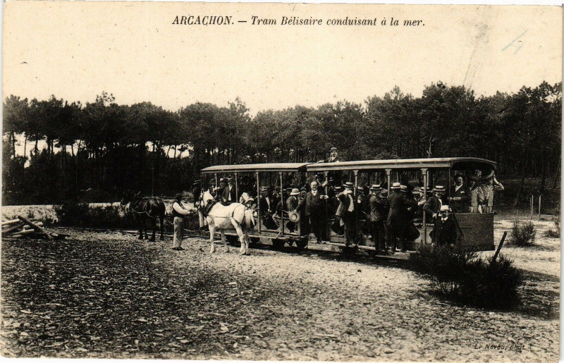 Carte postale ancienne Arcachon - Tram belisaire à Arcachon