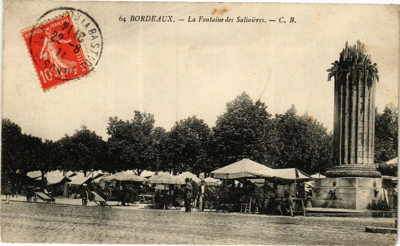 Carte postale ancienne Bordeaux - La Fontaine des salimieres à Bordeaux