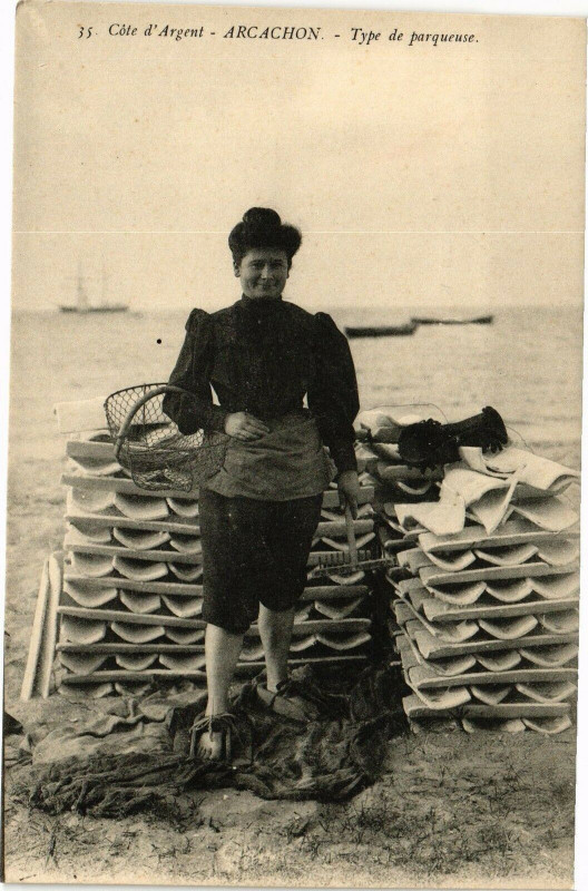 Carte postale ancienne Arcachon - Type de parqueuse à Arcachon