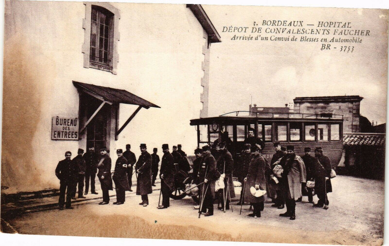 Carte postale ancienne Bordeaux - Hopitac depot de convalescents à Bordeaux