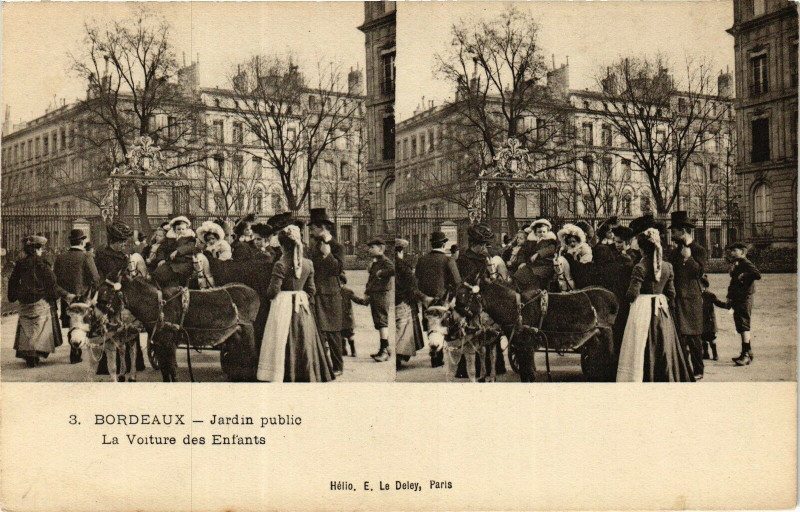Carte postale ancienne Bordeaux - Jardin public la voiture des enfants à Bordeaux